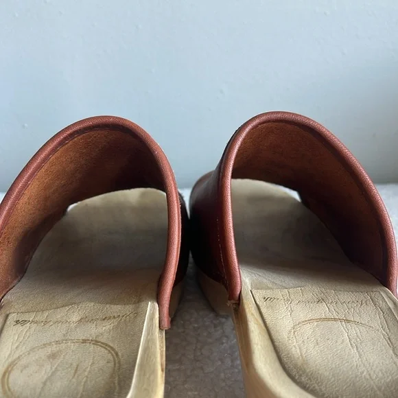 -No. 6 Daria Mid Heel Sandal - Picture 8 of 8